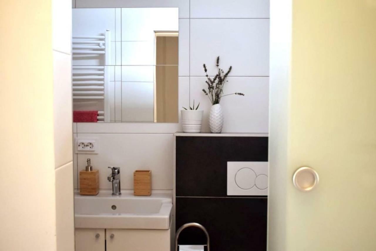 Vila Velebita, Sweet Cozy Appartement :) ザグレブ エクステリア 写真