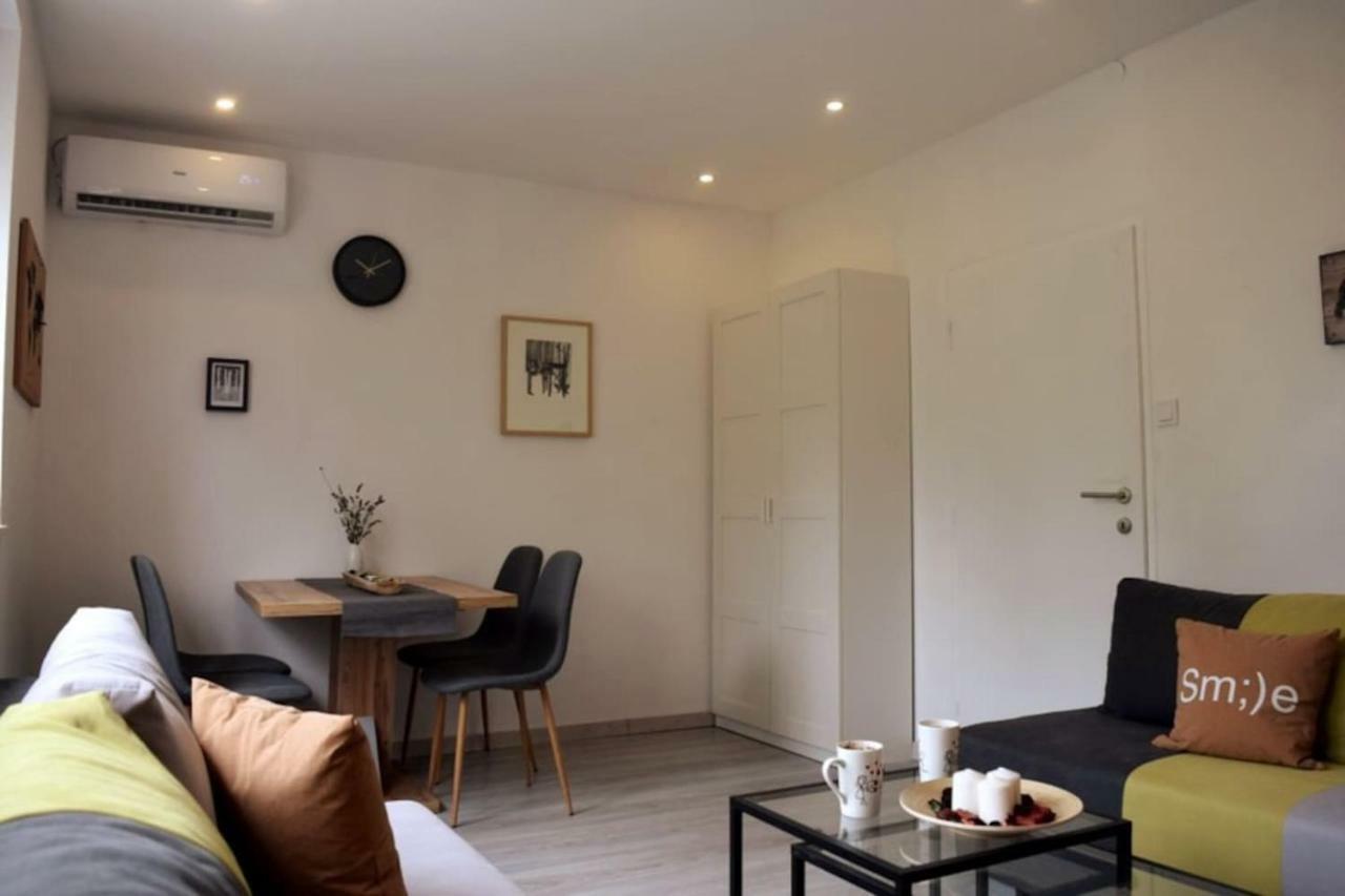 Vila Velebita, Sweet Cozy Appartement :) ザグレブ エクステリア 写真